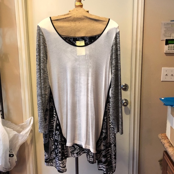 Poeme black/white top - Picture 1 of 4